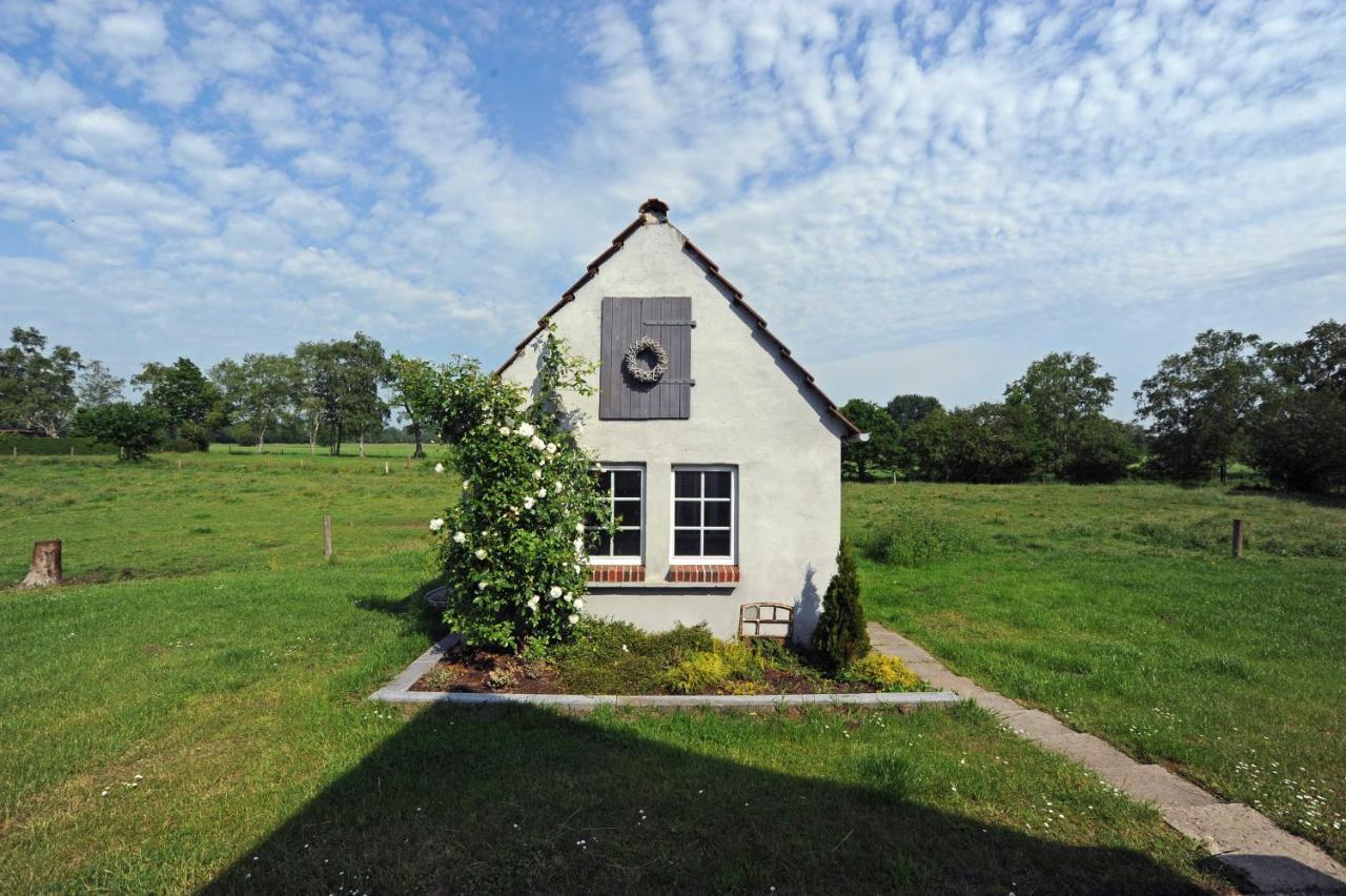 Ferienhaus Adamla, 65319 Moormerland ภายนอก รูปภาพ