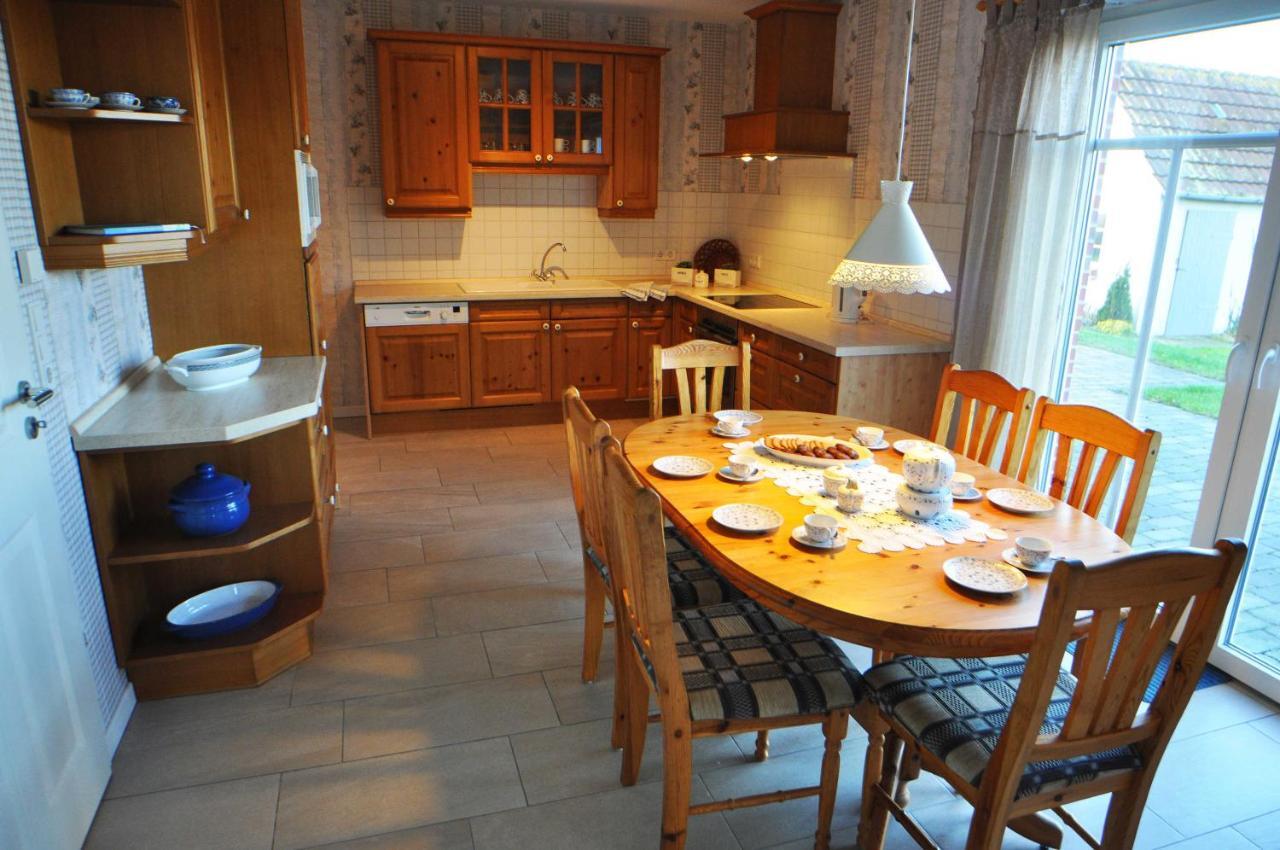 Ferienhaus Adamla, 65319 Moormerland ภายนอก รูปภาพ